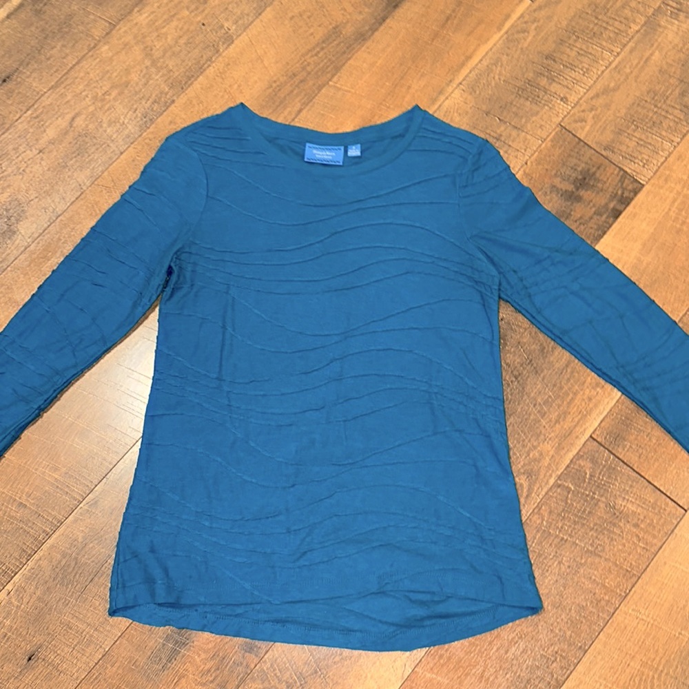 Long Sleeved Shirt - Picture 2 of 2